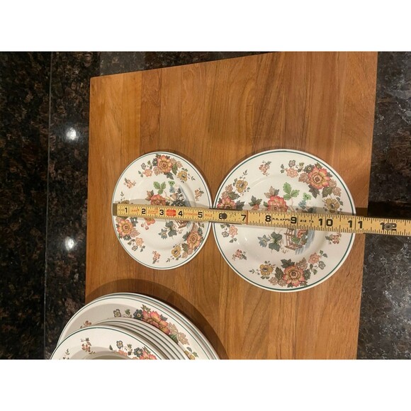 VINTAGE WEDGWOOD ENGLISH CHINA DINNERWARE - Picture 8 of 9